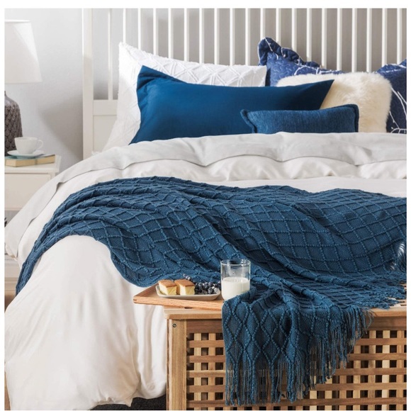 Light Purple Colorful Home/Dorm Tassel Knit Throw Cozy Fringe Patterned Blanket - Picture 11 of 16